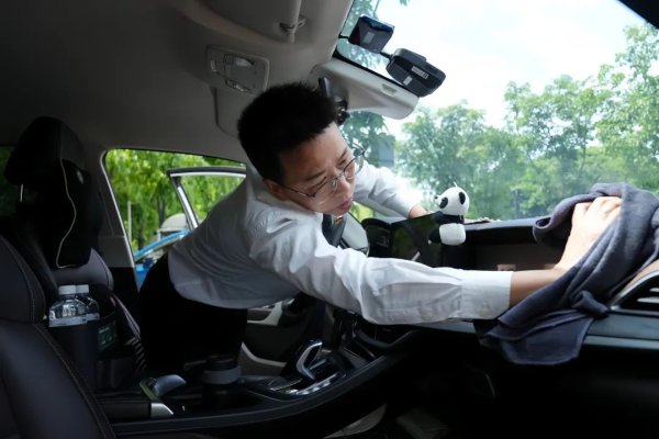股票配资实盘论坛 脏臭车不得派单！成都这样提升打车体验→